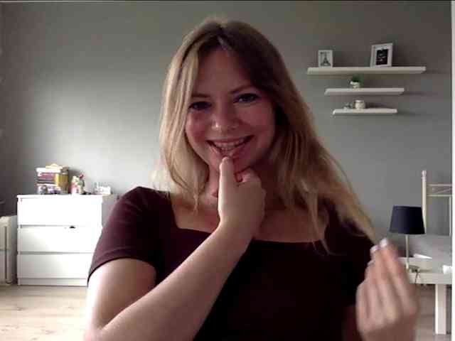 kissMillie webcam