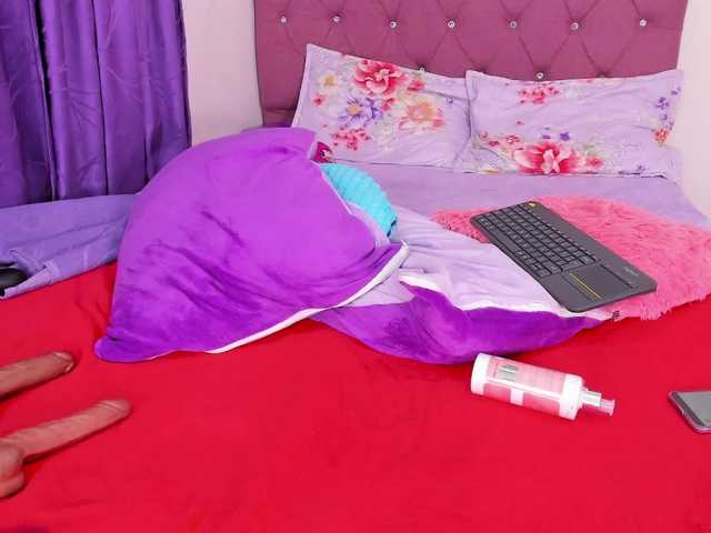 Aitana-star1's BongaCams show and profile