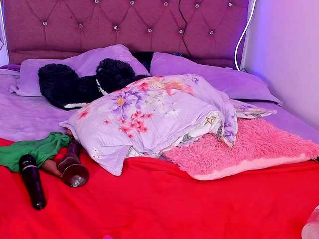 Aitana-star1's BongaCams show and profile