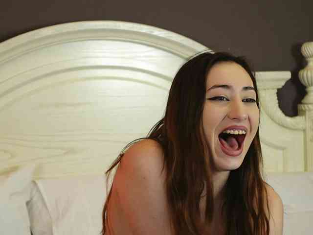 IsoldeBliss webcam