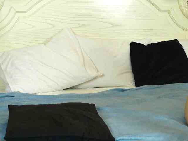 IsoldeBliss webcam