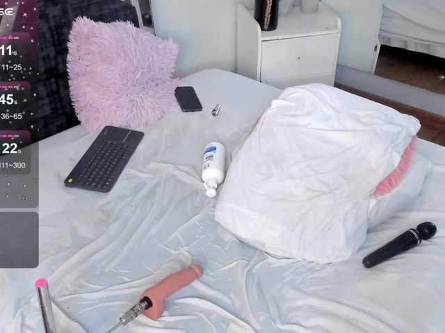 Isa-Jonness Live Cam on BongaCams