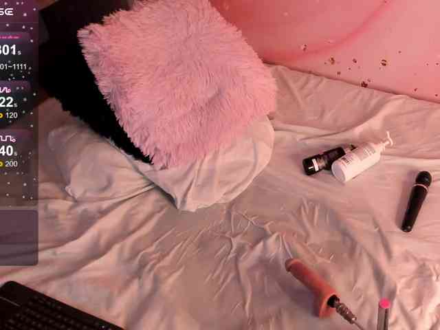 Isa-Jonness Live Webcam on BongaCams