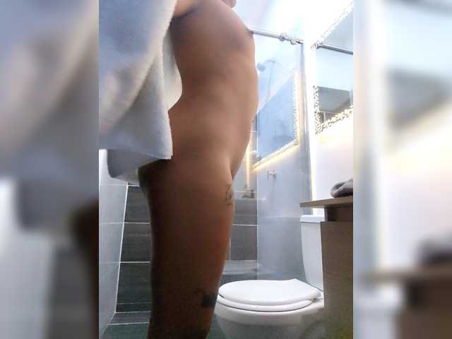 Georgina-Cross's BongaCams show and profile