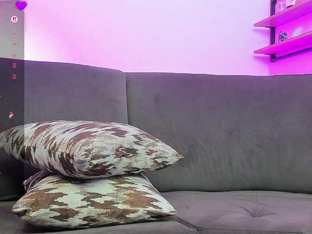  Georgina-Cross chat room