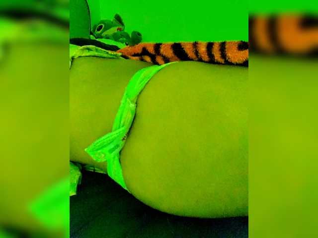 Georgina-Cross's BongaCams show and profile