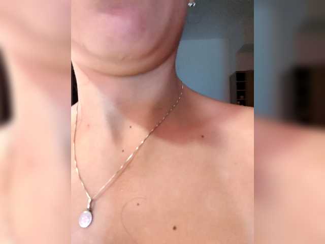 Georgina-Cross live cam