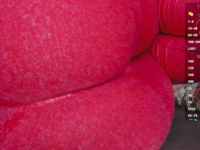 Georgina-Cross webcam