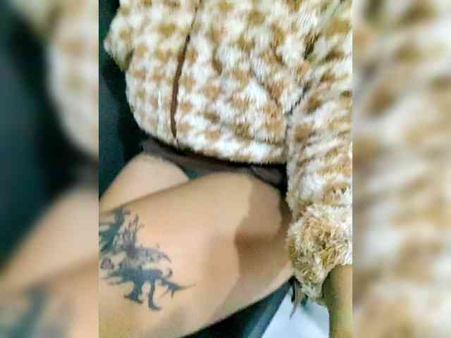 Georgina-Cross webcam