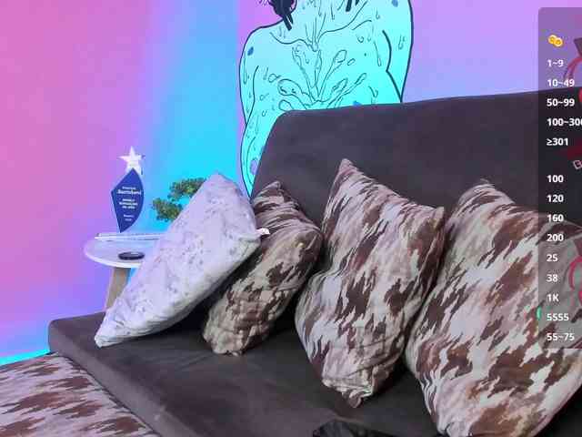 Georgina-Cross webcam