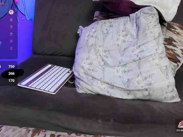 Georgina-Cross webcam