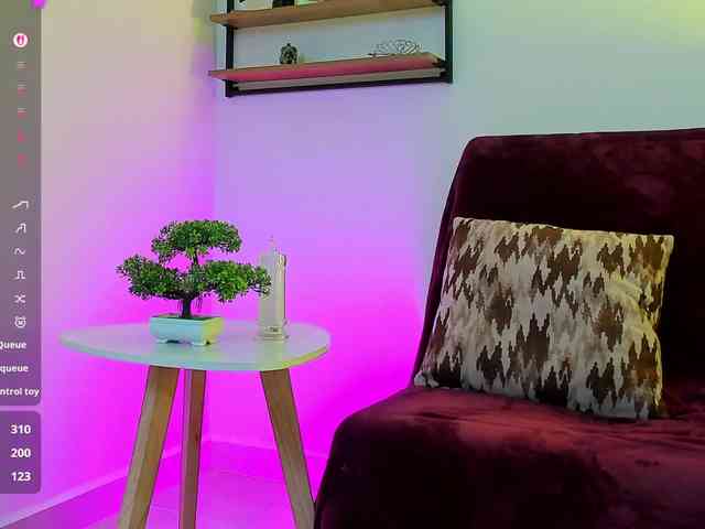 Georgina-Cross webcam