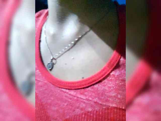 Georgina-Cross webcam