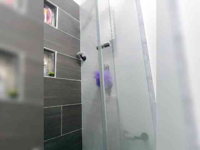 Georgina-Cross webcam