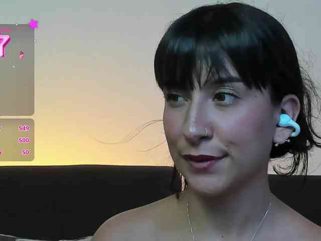 Georgina-Cross webcam