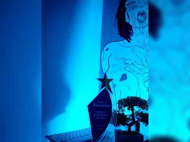 Georgina-Cross webcam