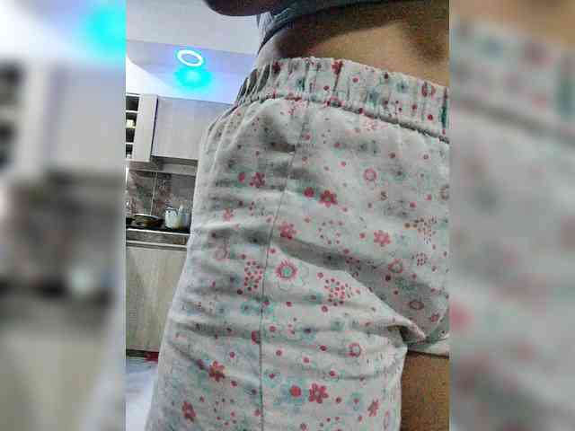 Georgina-Cross webcam