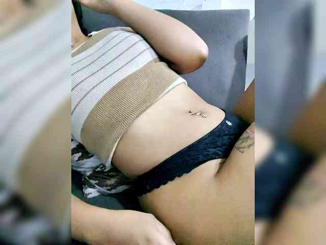 Georgina-Cross webcam