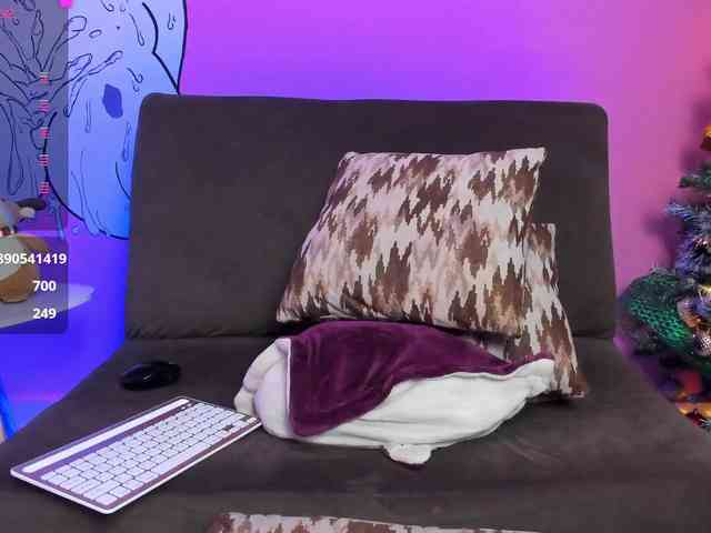 Georgina-Cross Georgina-Cross