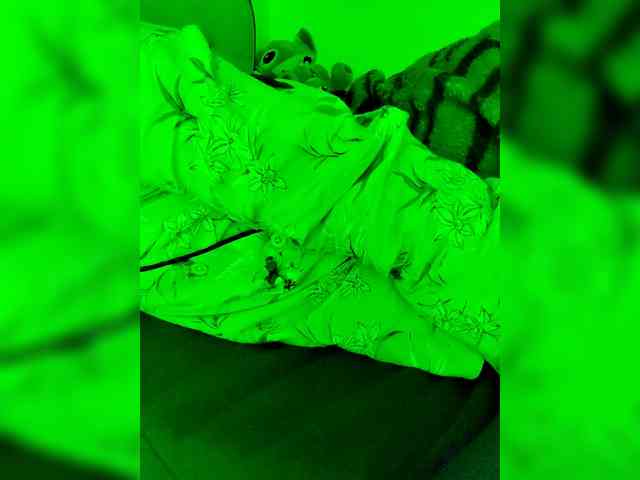 Georgina-Cross webcam