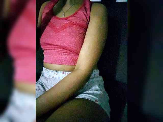 Georgina-Cross webcam