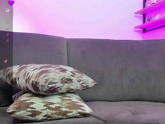 Georgina-Cross webcam