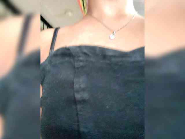 Georgina-Cross webcam