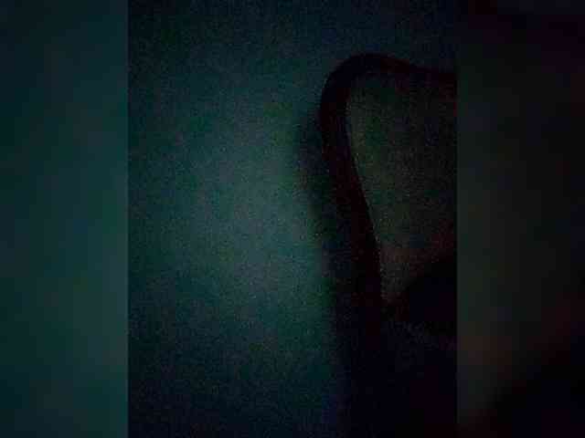 Georgina-Cross webcam