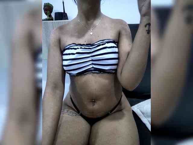 Georgina-Cross webcam