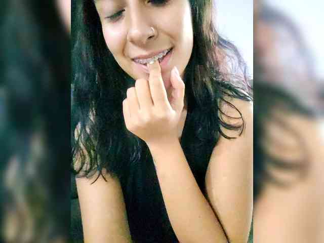 Georgina-Cross webcam