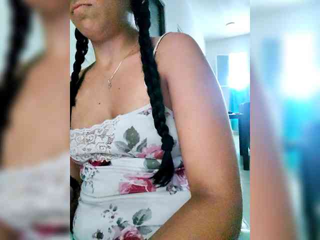 Georgina-Cross webcam