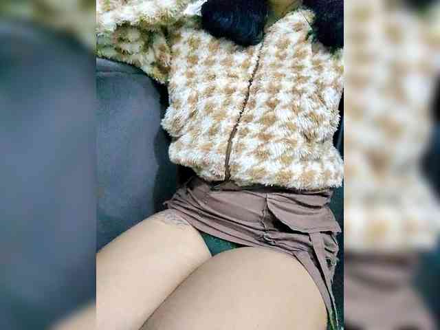 Georgina-Cross webcam