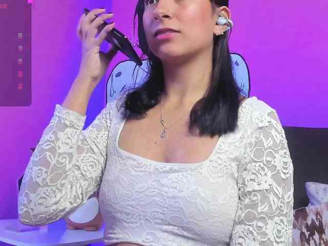 Georgina-Cross Georgina-Cross