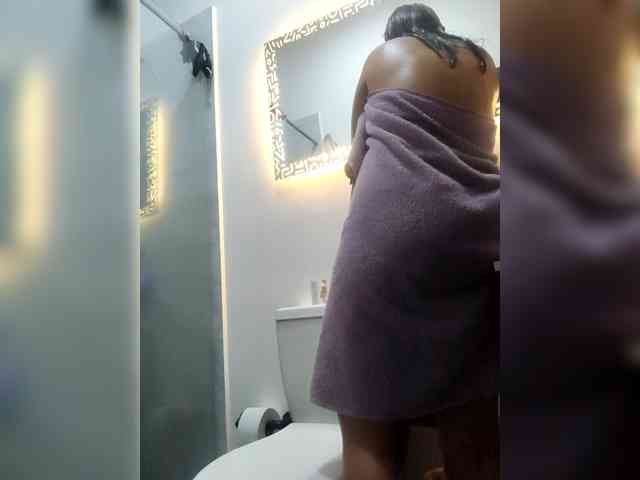 Georgina-Cross webcam