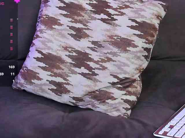 Georgina-Cross Georgina-Cross