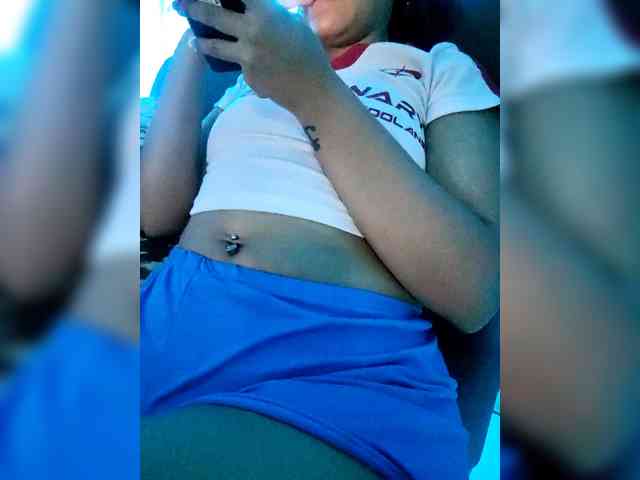 Georgina-Cross webcam