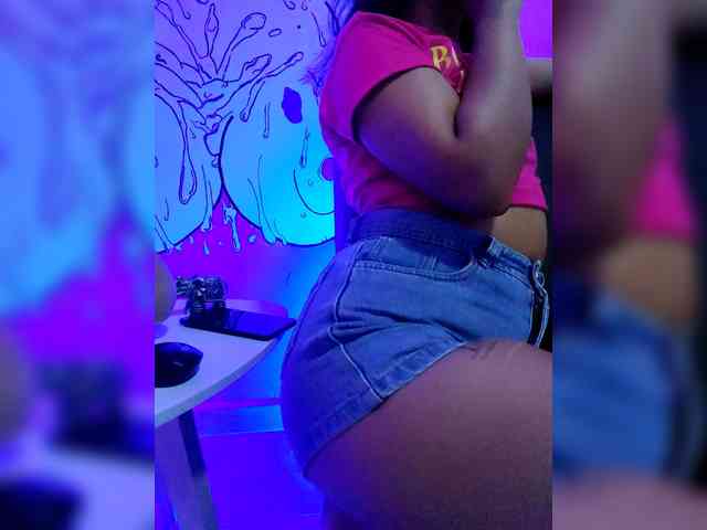 Georgina-Cross webcam