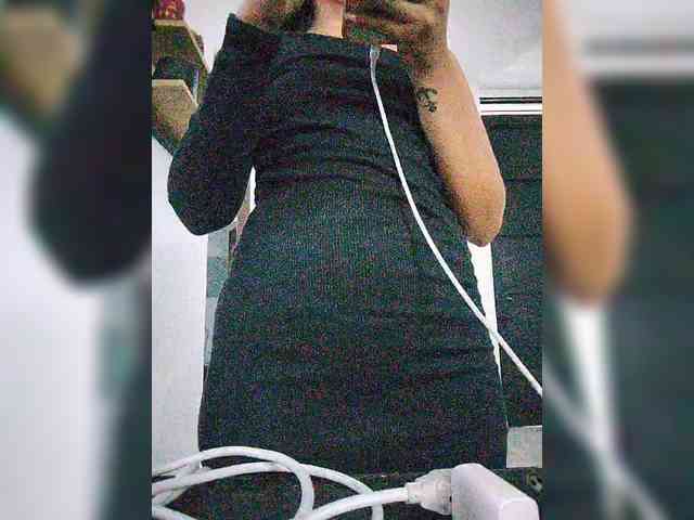 Georgina-Cross webcam