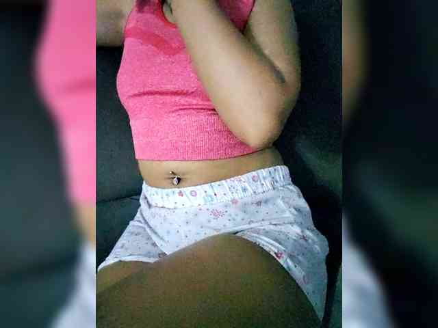 Georgina-Cross webcam