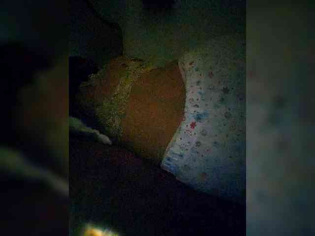 Georgina-Cross webcam