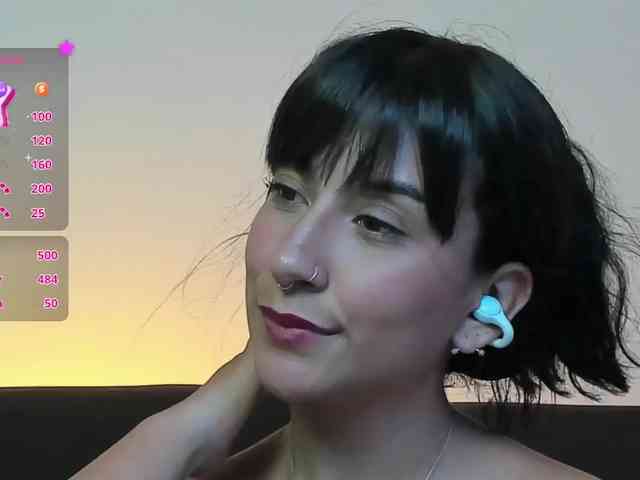 Georgina-Cross webcam