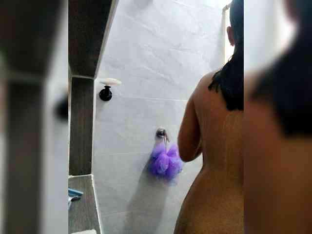 Georgina-Cross webcam