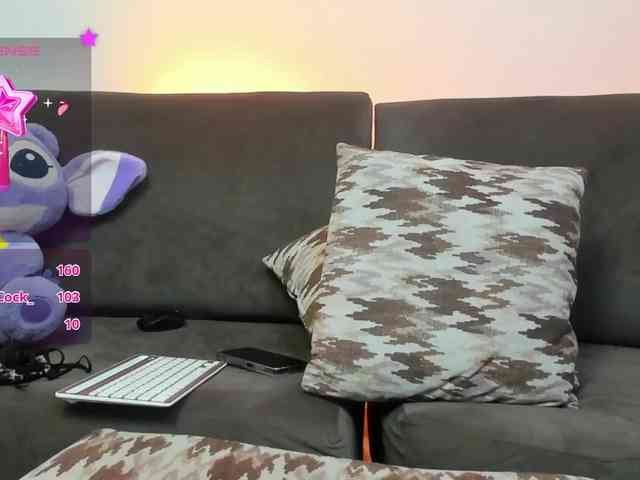 Georgina-Cross webcam