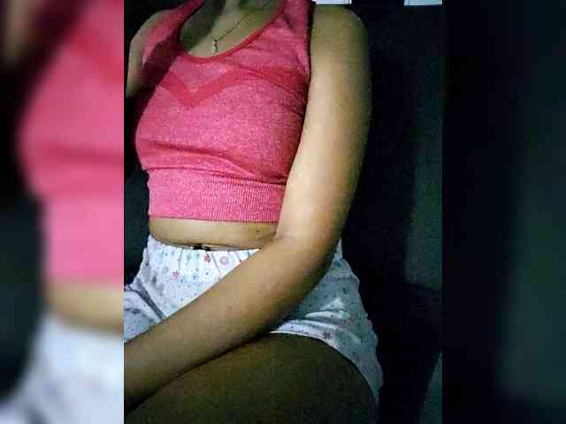 Georgina-Cross webcam