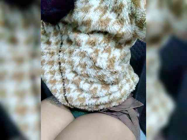 Georgina-Cross webcam