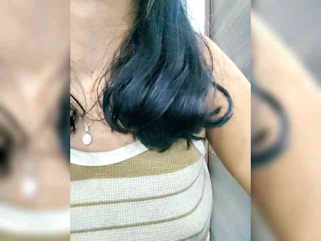 Georgina-Cross webcam