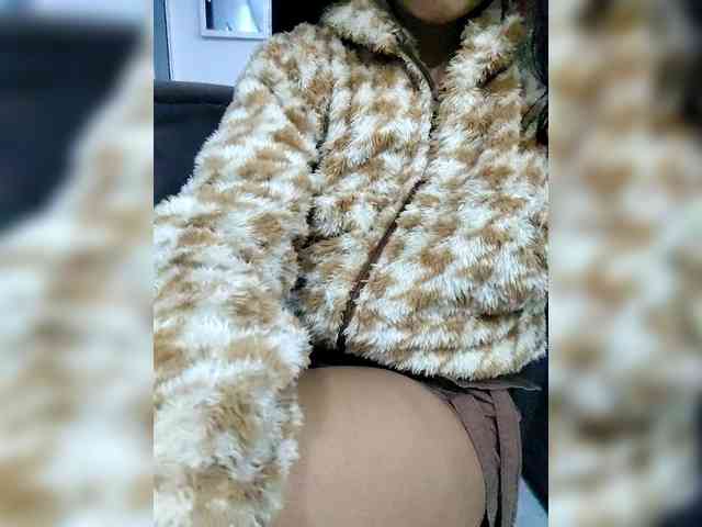 Georgina-Cross webcam