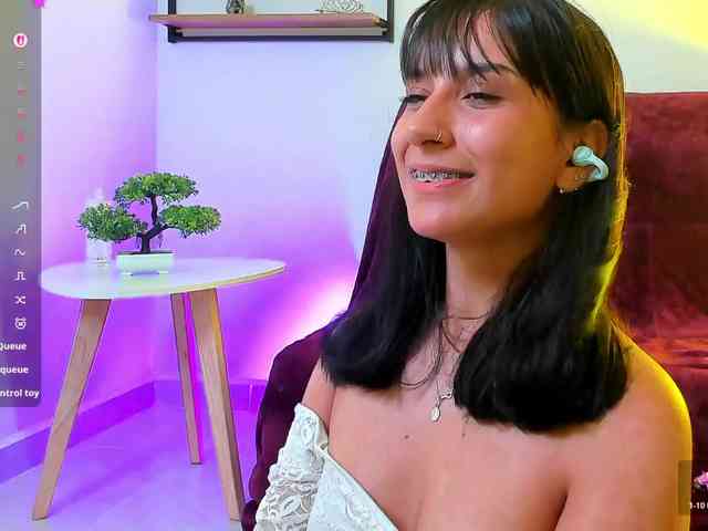 Georgina-Cross webcam