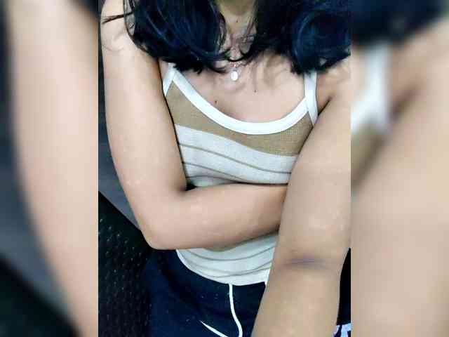 Georgina-Cross webcam