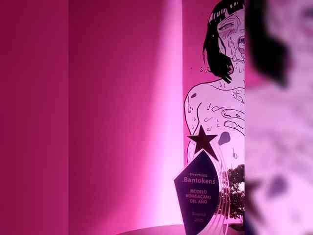 Georgina-Cross webcam